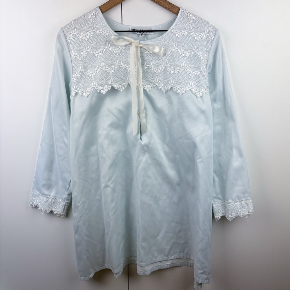 Vintage White Lace‎ Trim Nightgown